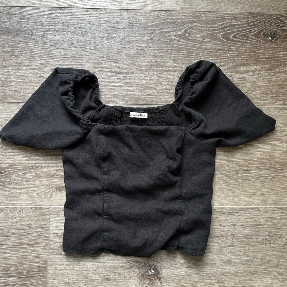Abercrombie & Fitch Puff Sleeve Top